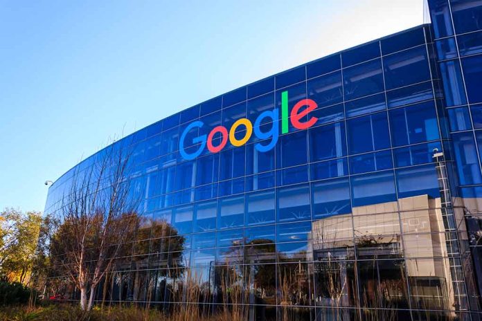 552493561 featured image Google office building with glass exterior
