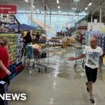 Engineers Probe Big-Box Roof Disaster Dramatic roof collapse at New Jersey BJ’s rattles witness: ‘I’ve never seen anything like that’