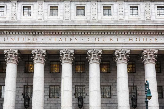 shutterstock_425197420-2 United States courthouse facade with Corinthian columns